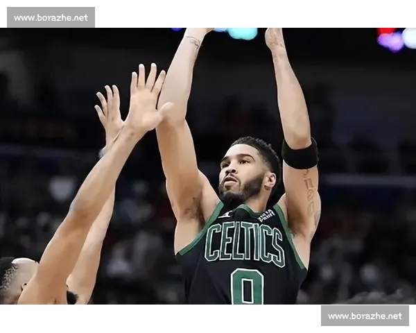 火箭激战凯尔特人东西强队正面对决引爆全场看点季后赛级别攻防博弈